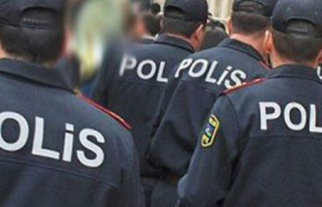 Polis kiminsə `başına` pul qoya bilərmi? - Günün sualı